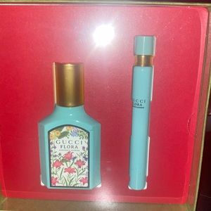Gucci flora gorgeous jasmine 💚💙